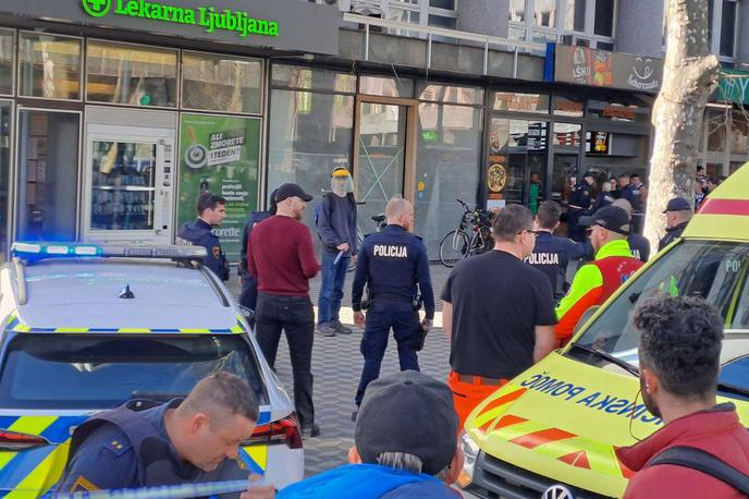 Bavarski dvor | Na Fužinah naj bi policija ustrelila moškega, ki je leta 2024 grozil mimoidočim na Bavarskem dvoru. | Foto Bralec