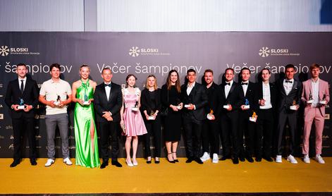 Počastili zimske šampione, Nika in Domen Prevc prva lastnika bankovcev