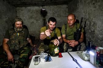 Ukrajinska obveščevalna služba: ruski vojaki zaradi lakote posegajo po kanibalizmu