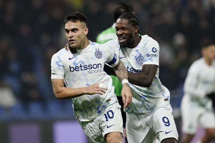 Lautaro Martinez Inter Sassuolo | Lautaro Martinez je v tej sezoni dosegel že 14 zadetkov. | Foto Reuters