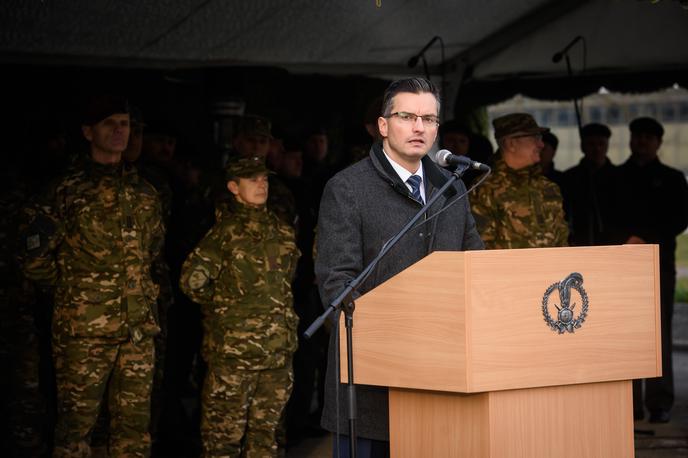 Marjan Šarec | "Naša država bo kmalu stara 30 let in ob tej obletnici se bomo spomnili nazaj, kaj vse je Slovenska vojska naredila dobrega za to državo," je dejal premier Marjan Šarec. | Foto STA