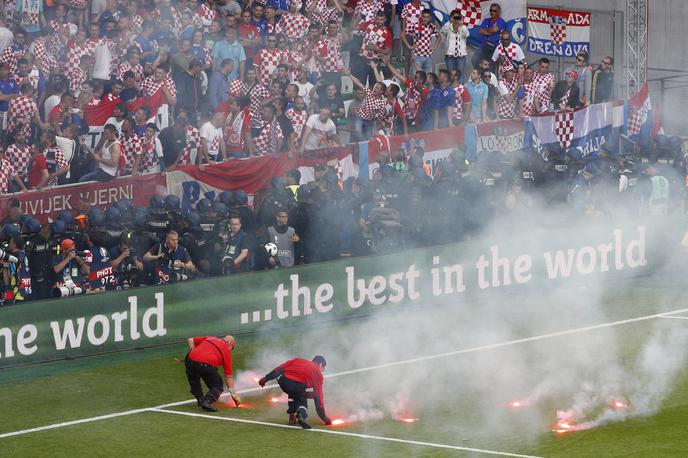 hrvaska bakle navijaci | Foto Reuters