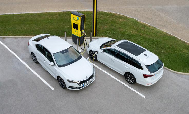 Tako RS iV kot tudi običajni priključni hibrid iV ima vgrajeno litij-ionsko baterijo z zmogljivostjo 13 kilovatnih ur. | Foto: Škoda