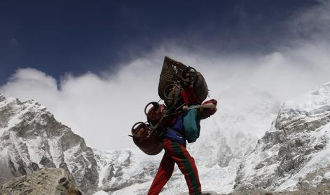 Zaostrovanje pogojev za vzpon na Everest