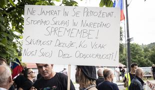 "Zahtevamo varno državo za vse" #foto #video