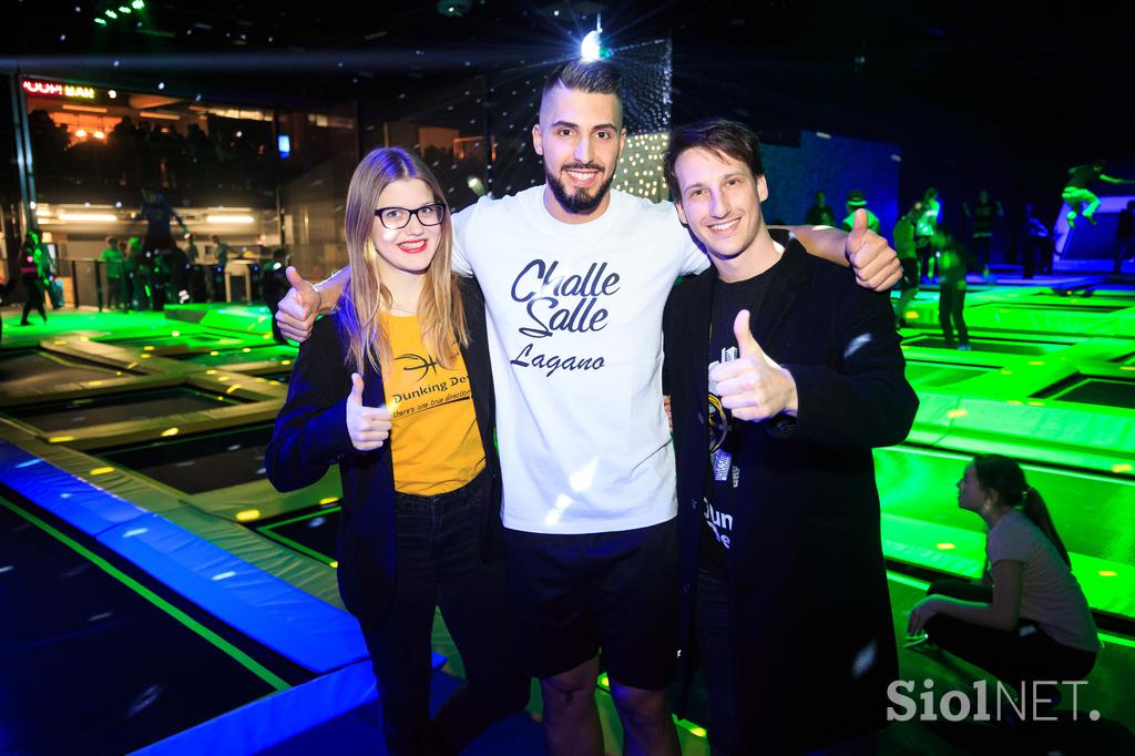 Premiera spota Challe Salle