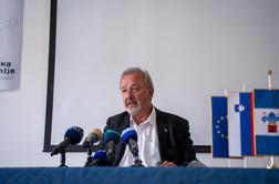 Balažic znova za zapahi, moravška občina omejila poslovanje: Obravnavamo le nujne zadeve