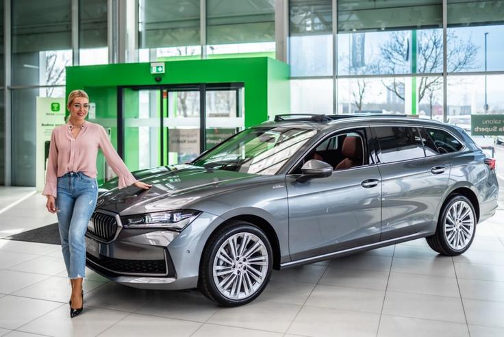Tjaša Posedel, prodajna svetovalka za Škodo pri Porsche Inter Auto | Foto: Porsche Inter Auto