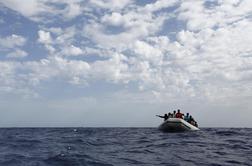 Nova tragedija: Pred Lampeduso utonilo več kot 200 beguncev