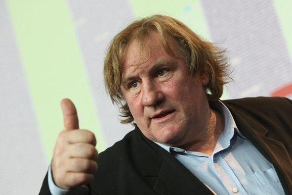 Gerard Depardieu spet v težavah
