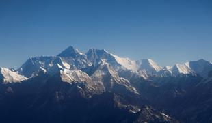 Zaostrovanje pogojev za vzpon na Everest