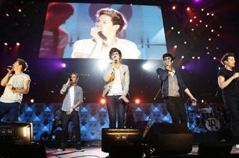 One Direction priredili hit Celine Dion