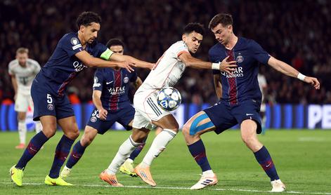 V živo: Arsenal ostaja nepremagan, Bayern prvakom zabil že drugi gol