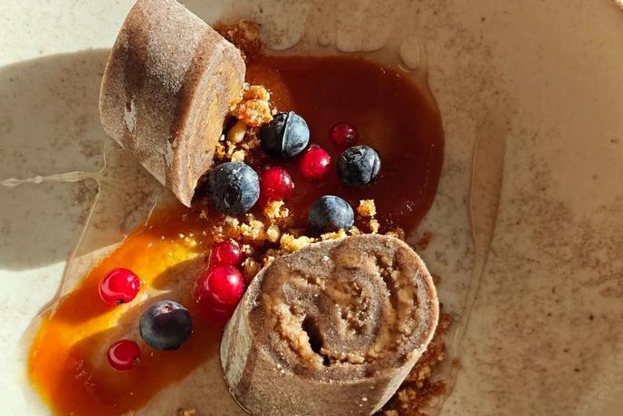 Lokalne sestavine in premišljena predstavitev za razvoj slovenskega gastronomskega turizma