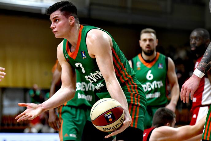 Cedevita Olimpija izgubila tudi v Tivoliju, prvi poraz za Zvezdo