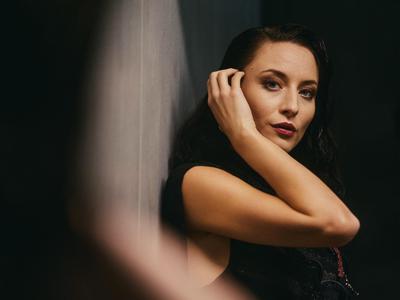 Urška Centa: Kot plesalka se potapljam v materijo tega albuma