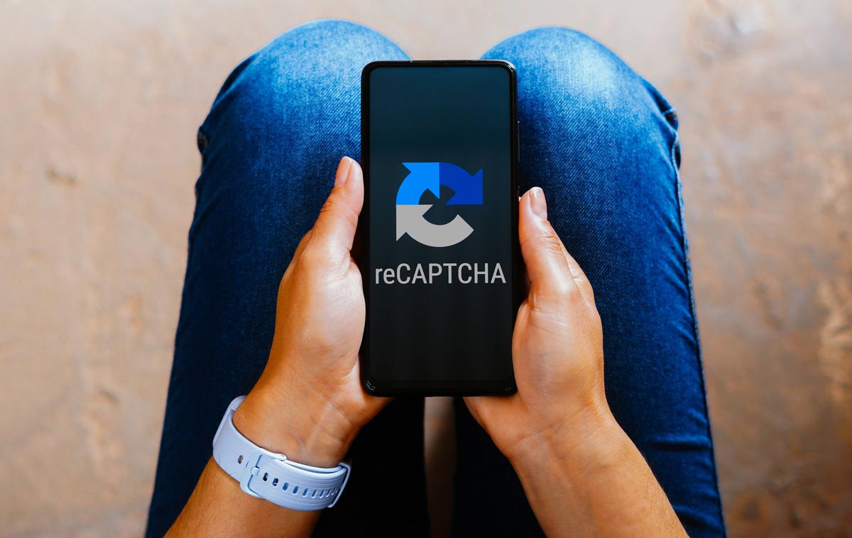 CAPTCHA | Kot poudarja SI-CERT, omenjena kombinacija tipk povzroči okužbo zgolj na sistemih z operacijskimi sistemi Windows. | Foto Guliverimage