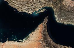 Iran: Hormuška ožina bo v času prekinitve ognja v celoti odprta