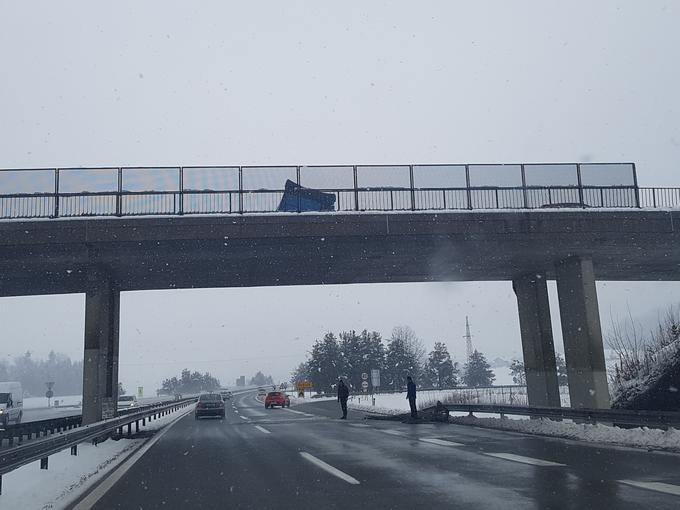 tovornjak avtocesta sneg | Foto: Gregor Pavšič