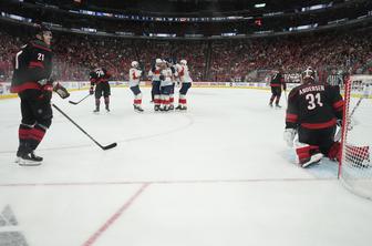 Znan je prvi finalist lige NHL, Florida izločila Carolino