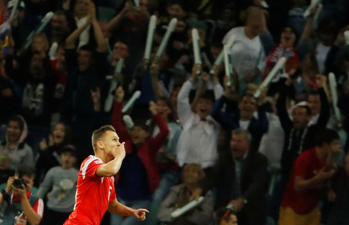Za Rusijo je pri zmagi nad Turki z 2:0 spet zadel Denis Čerišev. | Foto: Reuters