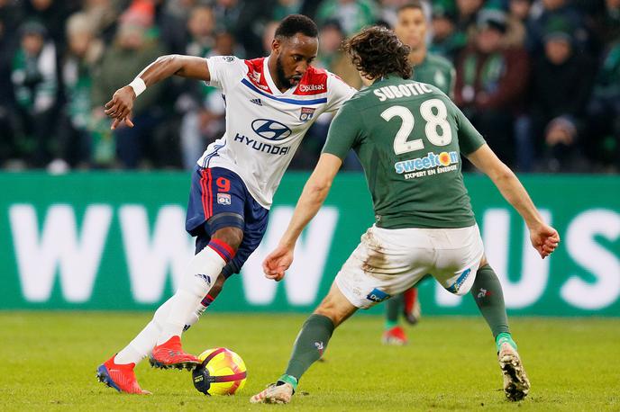 St. Etienne | Moussa Dembele je Lyonu zmago proti St. Etiennu pristreljal v 95. minuti. | Foto Reuters