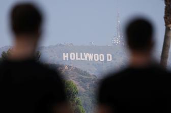 Hollywoodski scenaristi se lahko vrnejo na delo