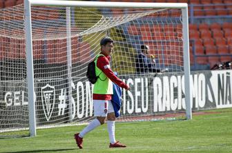 Miura pri skoraj 59 letih podpisal novo pogodbo