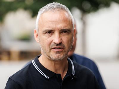 Minister Cigler Kralj živinorejcem obljubil pomoč pri zagotavljanju krme