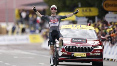 Avstralski šprinter dopolnil imenitno zbirko, brez napadov med favoriti Toura