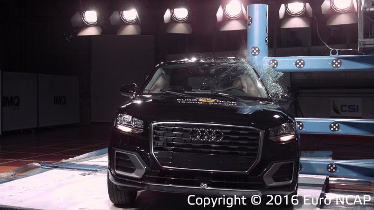 Audi Q2 - simulacija bočnega trka v vertikalno oviro, na primer drevo. | Foto: 
