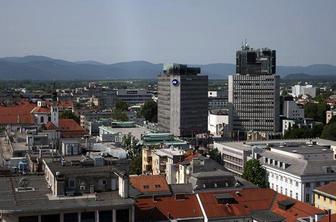 Stranke različno o možnosti odprodaje NLB v celoti