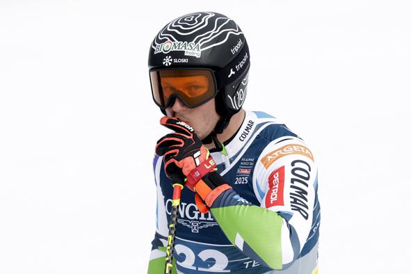 Nejc Naraločnik na stopničkah v Čilu