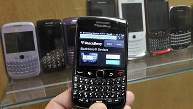 Tudi Nokia in Blackberry na ostro