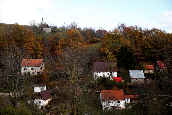 Božanovići so spokojna vasica, kjer živijo številni Mladićevi sorodniki. | Foto: Reuters