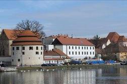 Redjko: Lutk ne more nadomestiti noben računalnik ali televizija 