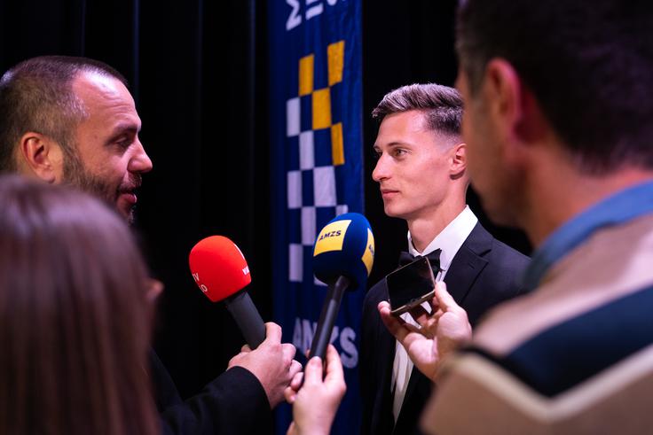 Jan Pancar in Tim Gajser sta po prireditve govorila tudi s slovenskimi novinarji. Intervjuja objavimo v naslednjih dneh. | Foto: AMZS/Damjan Končar