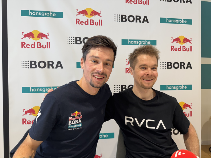 Primož Roglič in Jan Tratnik sta vnovič združila moči in sta moštvena kolega pri ekipi Red Bull - BORA - hansgrohe. | Foto: Jaka Lopatič