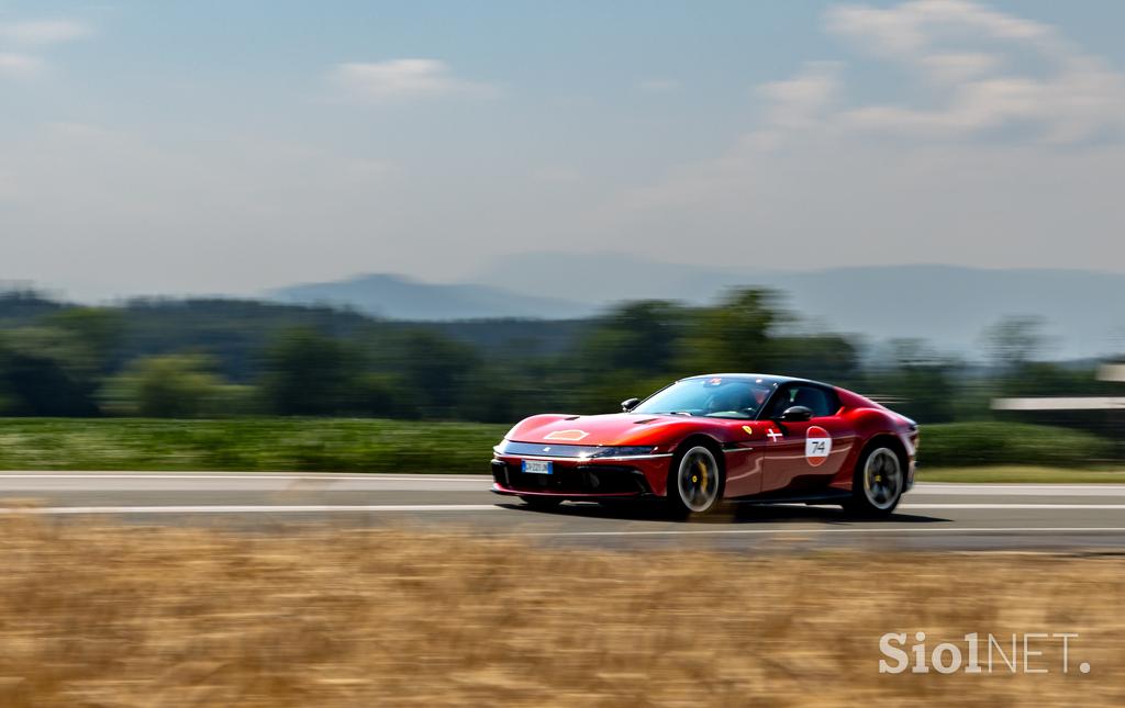 Ferrari Cavalcade