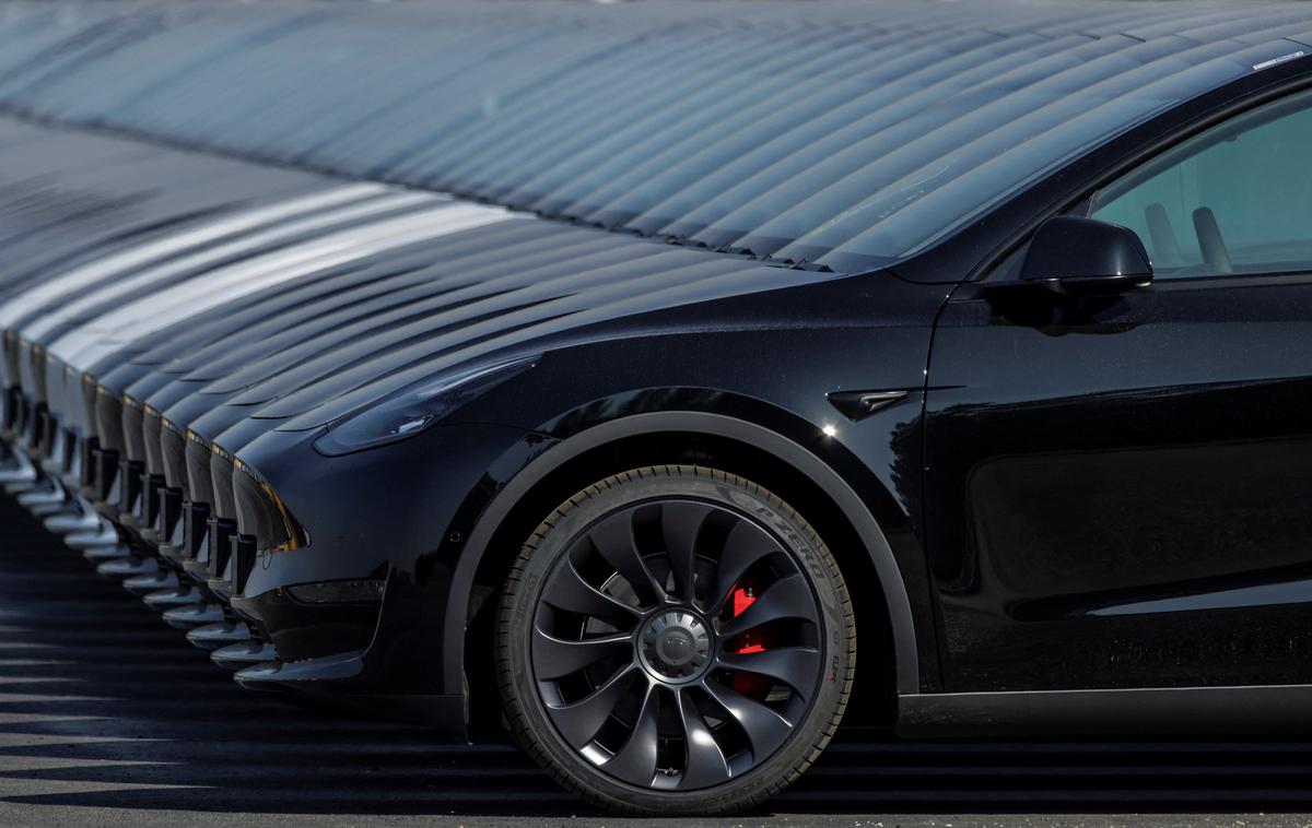 Tesla Berlin | Pogled na tovarno pri Berlinu, ki so jo odprli z osemmesečno zamudo. | Foto Reuters