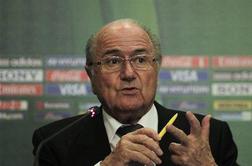 Blatter podprl Mehičane, ostro z goljufi