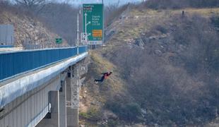 Umrl pri skoku z viadukta Limska Draga na Hrvaškem