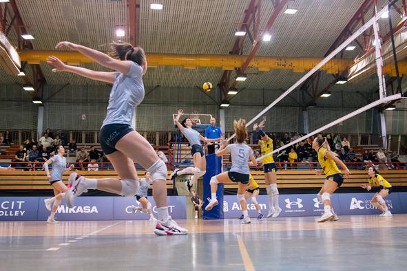 Kamničanke do desete zmage po četrtem nizu