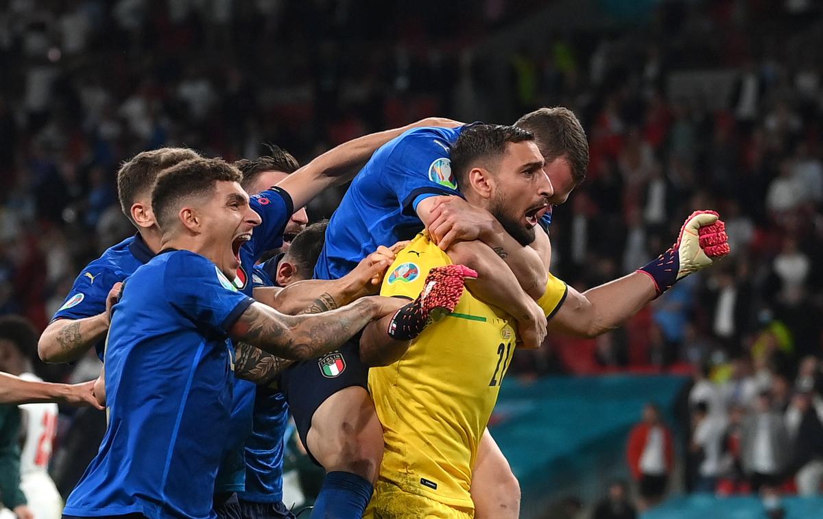 Italija Anglija Wembley | Pet članov evropskih prvakov je v idealni enajsterici evropskega prvenstva. | Foto Reuters