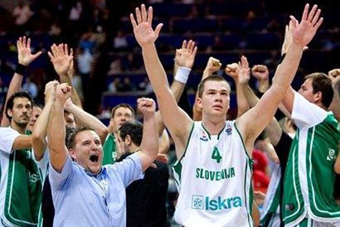 Slovenija v polfinalu!