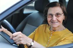 Starostniki za volanom: je zdravstvenega nadzora dovolj?