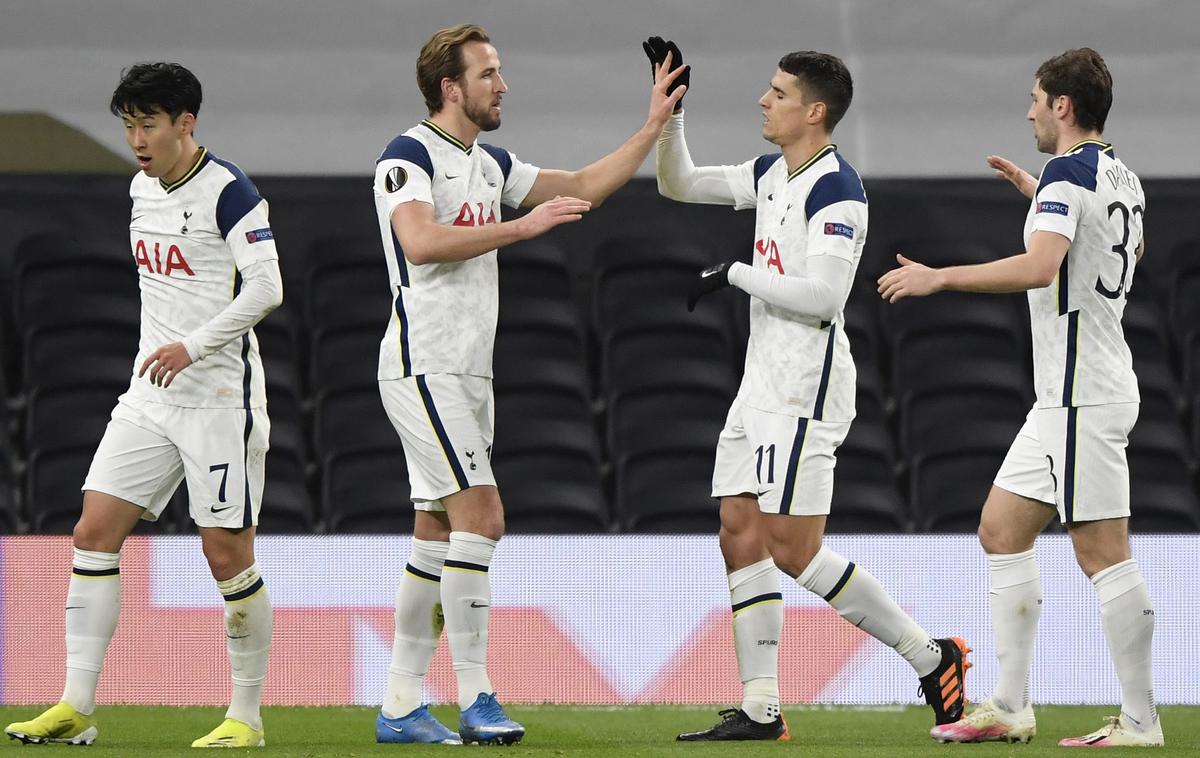 Harry Kane, Tottenham | Junak zmage londonskega Tottenhama z 2:0 je bil z dvema goloma Harry Kane. | Foto Reuters
