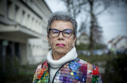 (Avto)biografija Anite Ogulin: Bila sem noseča, ko me je premikastil, da sem se komaj premikala