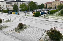 Vreme divja: nalivi, sodra, toča, ponekod tudi sneg #foto #video