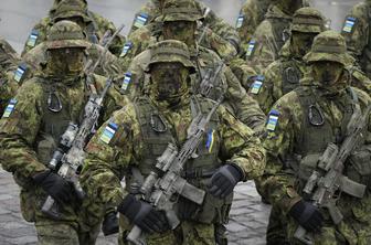 Estonci svarijo Ruse: Še enkrat storite to, pa bomo streljali na vas